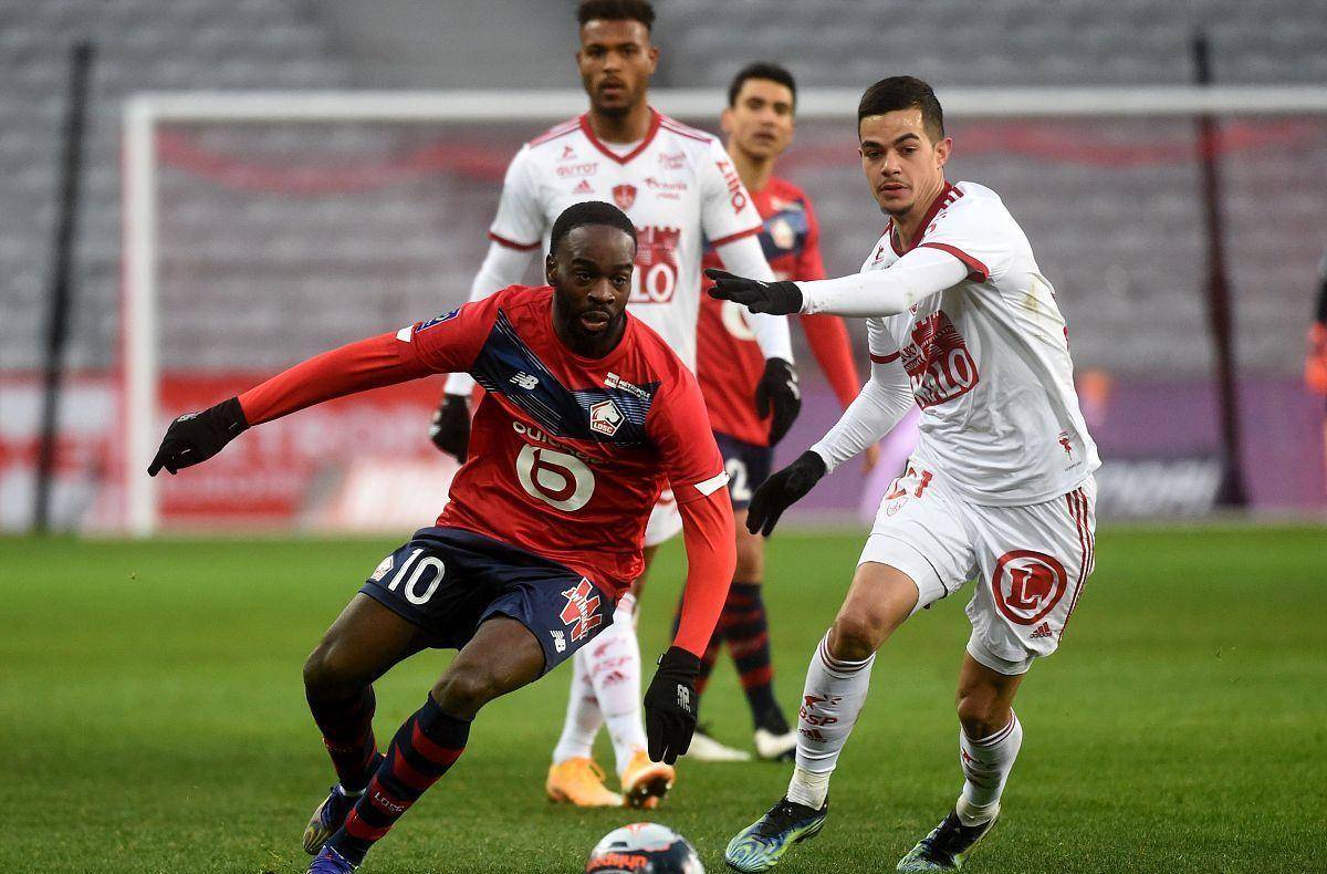 借此次胜利 借此次胜利