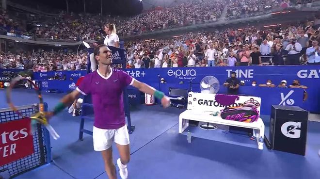 秀的足球运 秀的足球运