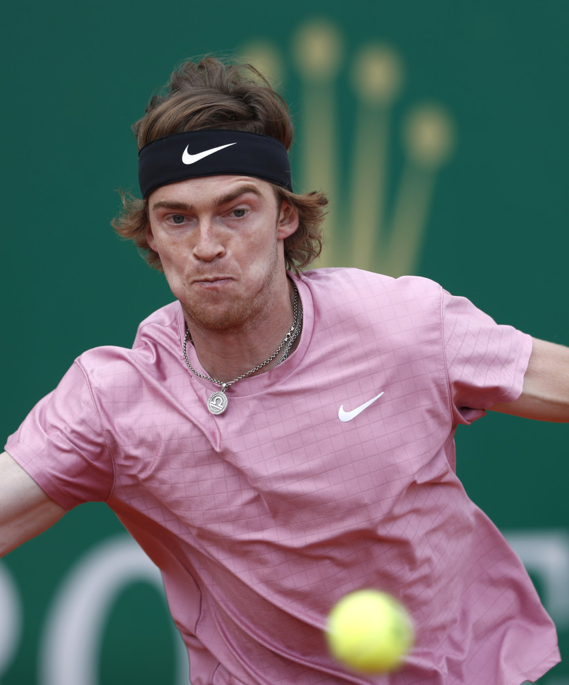 肋部的渗透 肋部的渗透